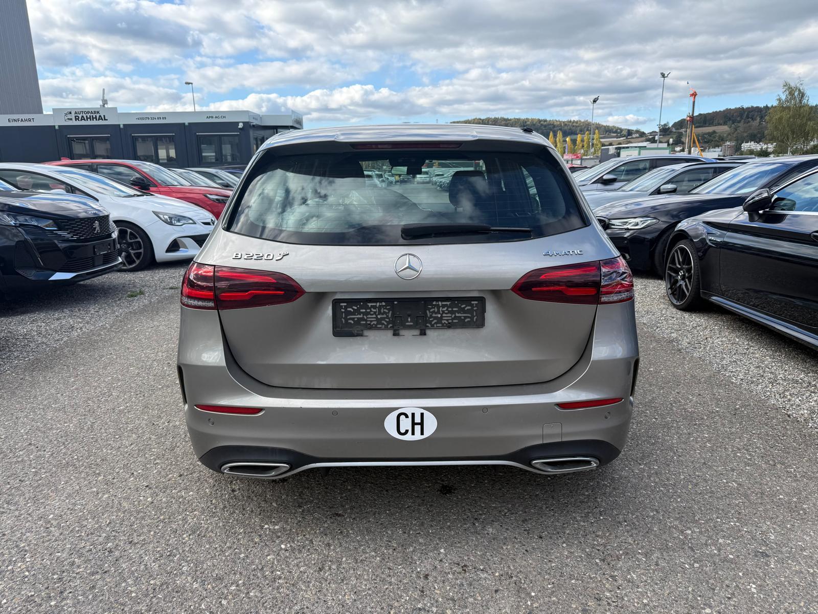 MERCEDES-BENZ B-Klasse W247 B 220 AMG Line 4matic-image-5