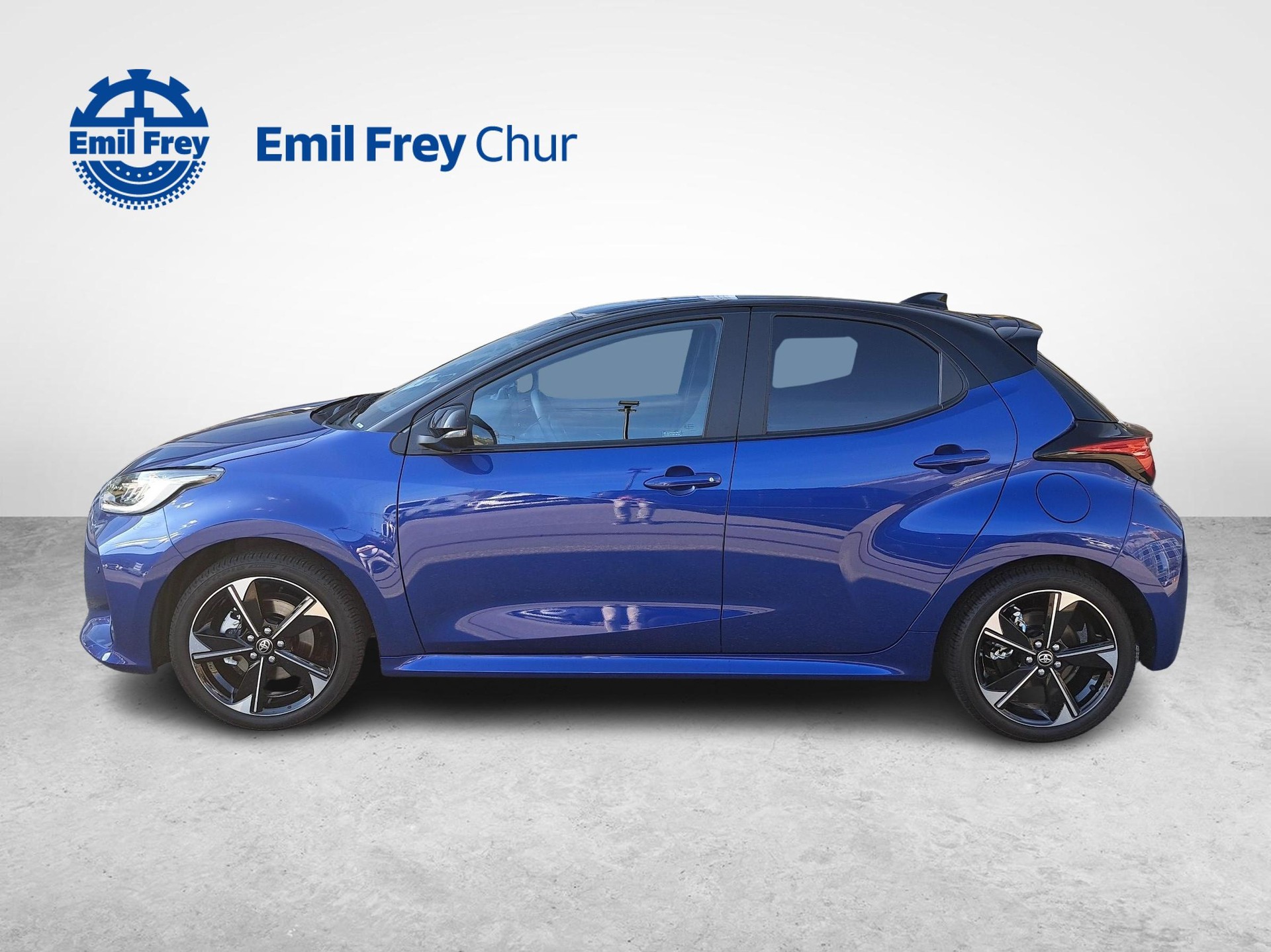 TOYOTA Yaris 1.5 VVT-i HSD Premium-image-1