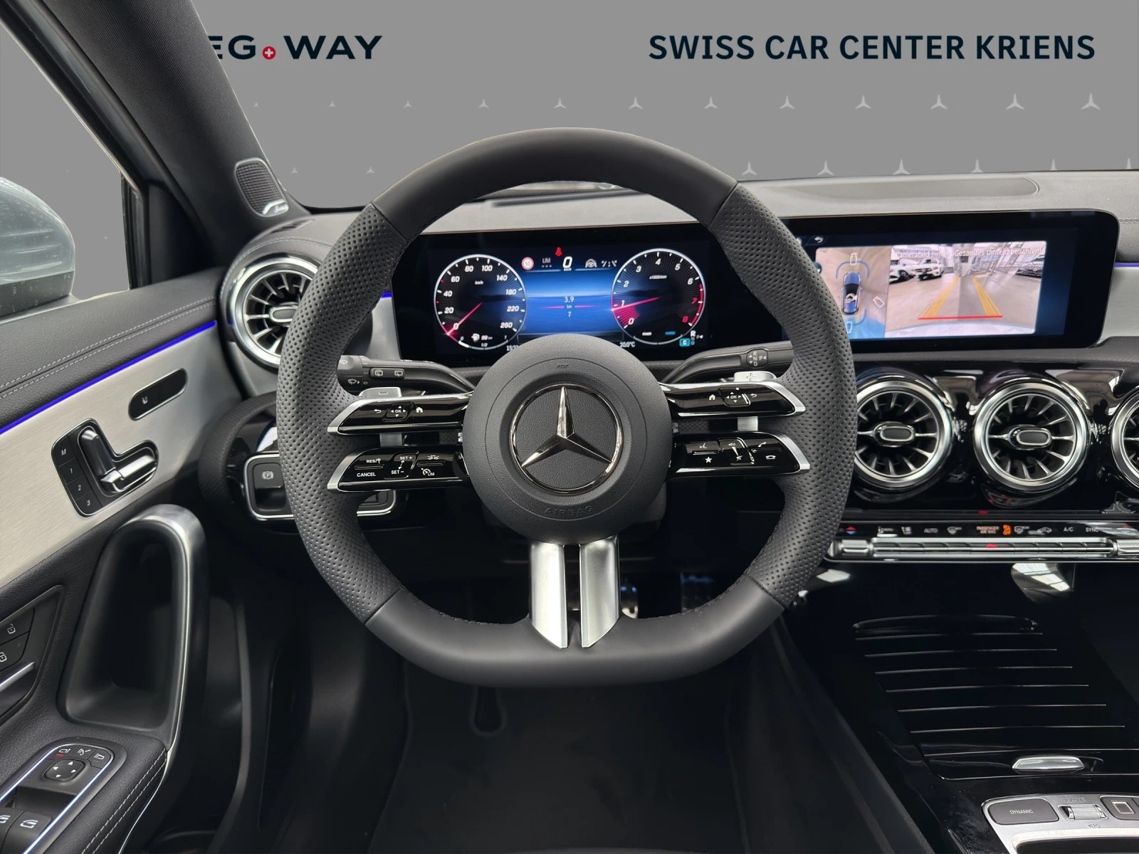 MERCEDES-BENZ A 250 4M - AMG / DISTRONIC / 360 Grad Kamera / Soundsystem-image-10