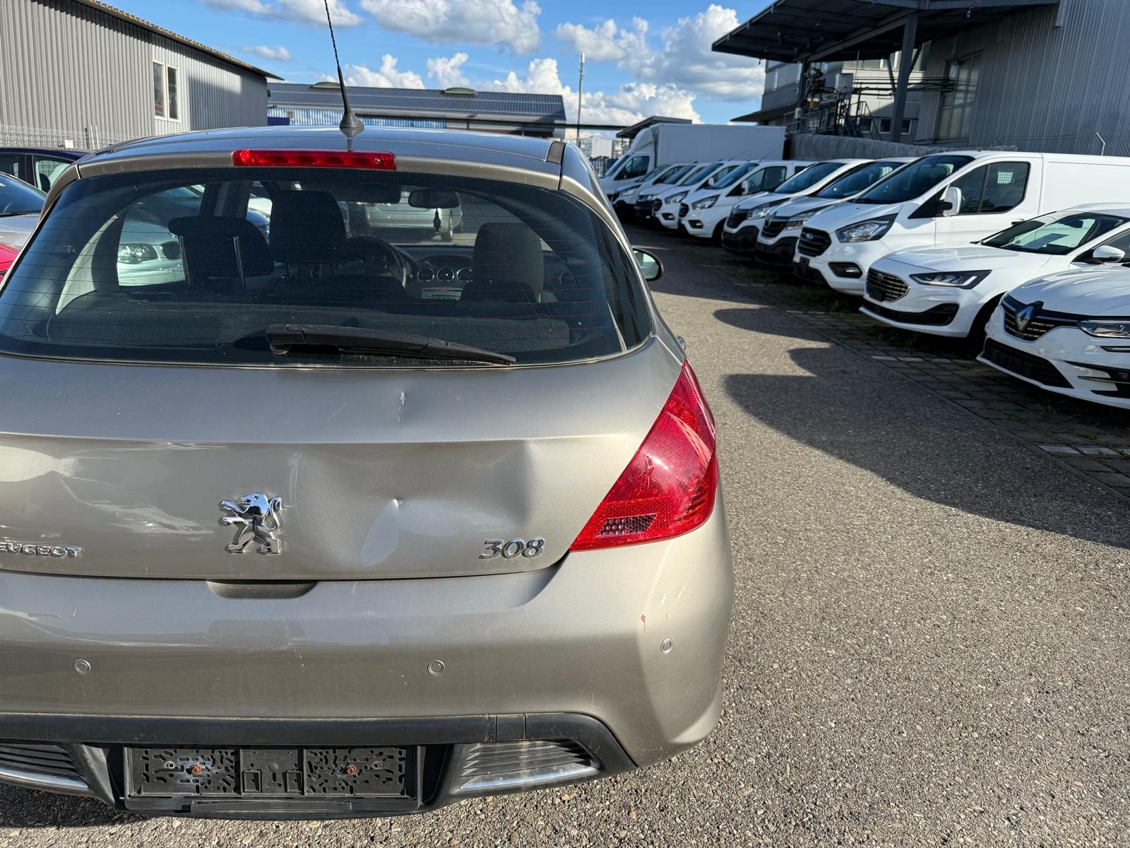 PEUGEOT 308 1.6 16V T Sport Pack-image-8