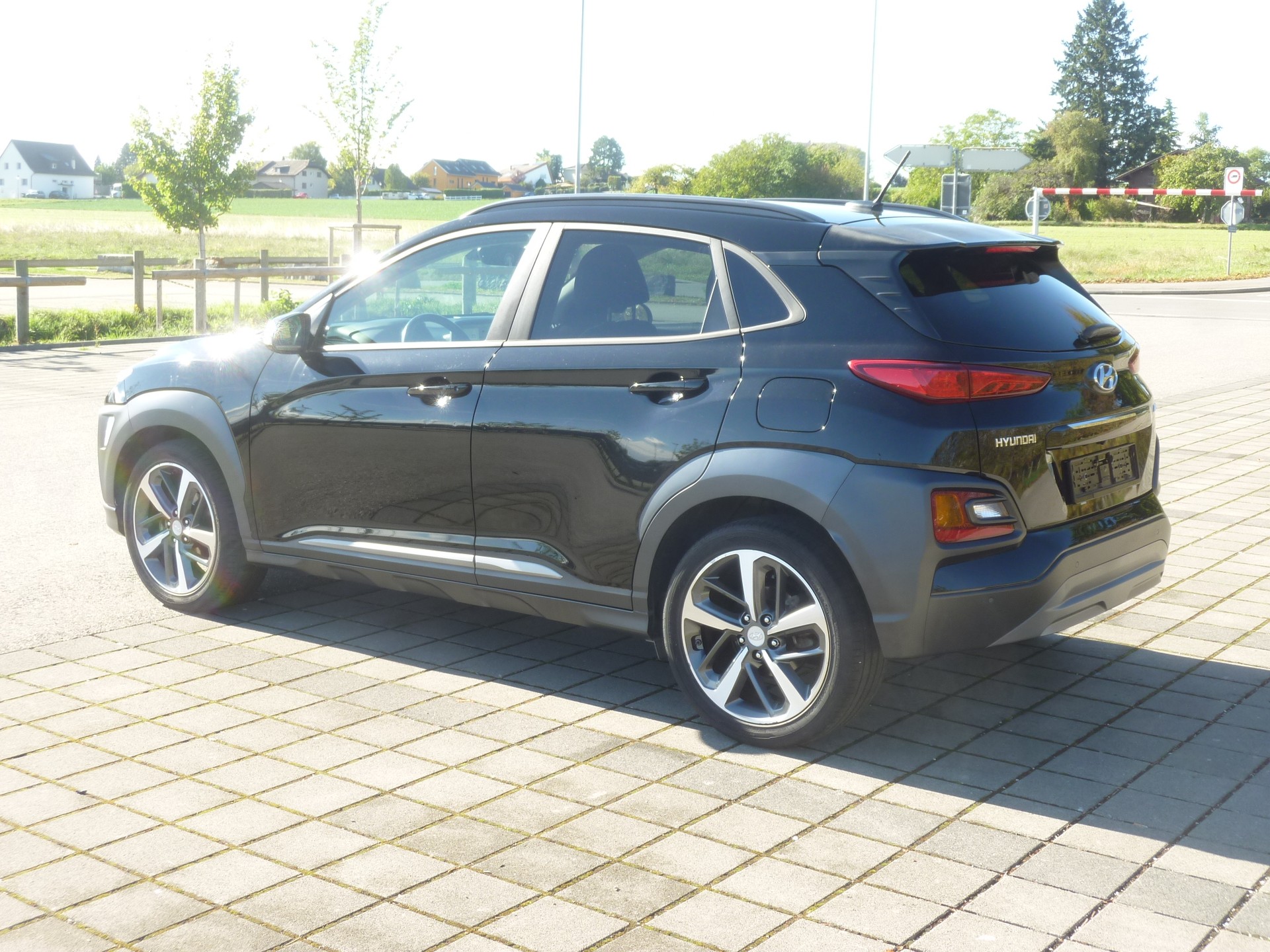 HYUNDAI Kona 1.0 T-GDi Launch 2WD-image-2