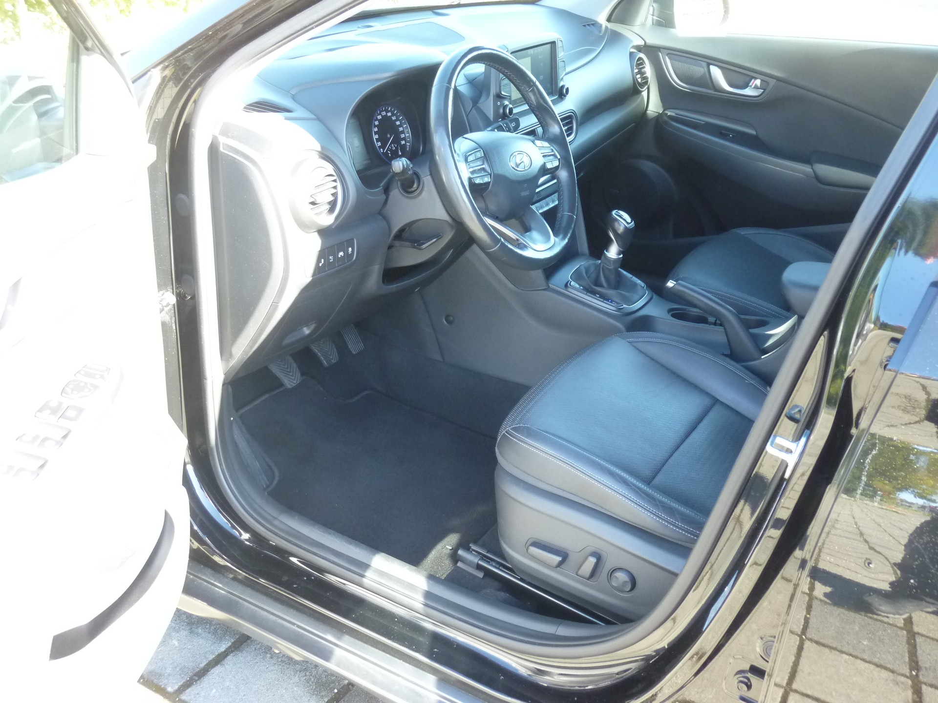 HYUNDAI Kona 1.0 T-GDi Launch 2WD-image-9