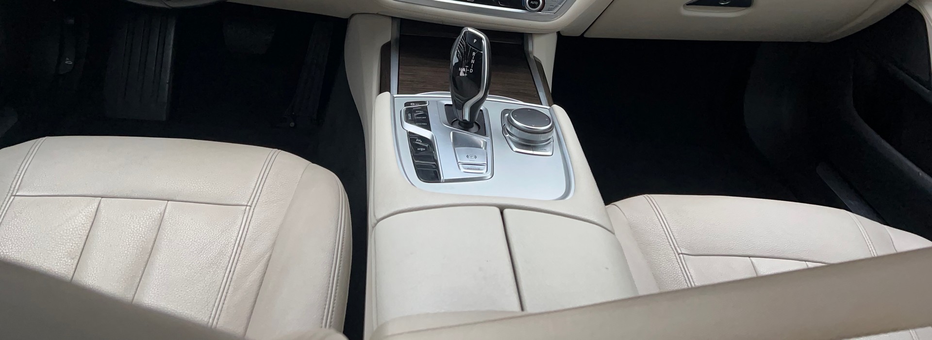 BMW 730d xDrive Steptronic-image-1