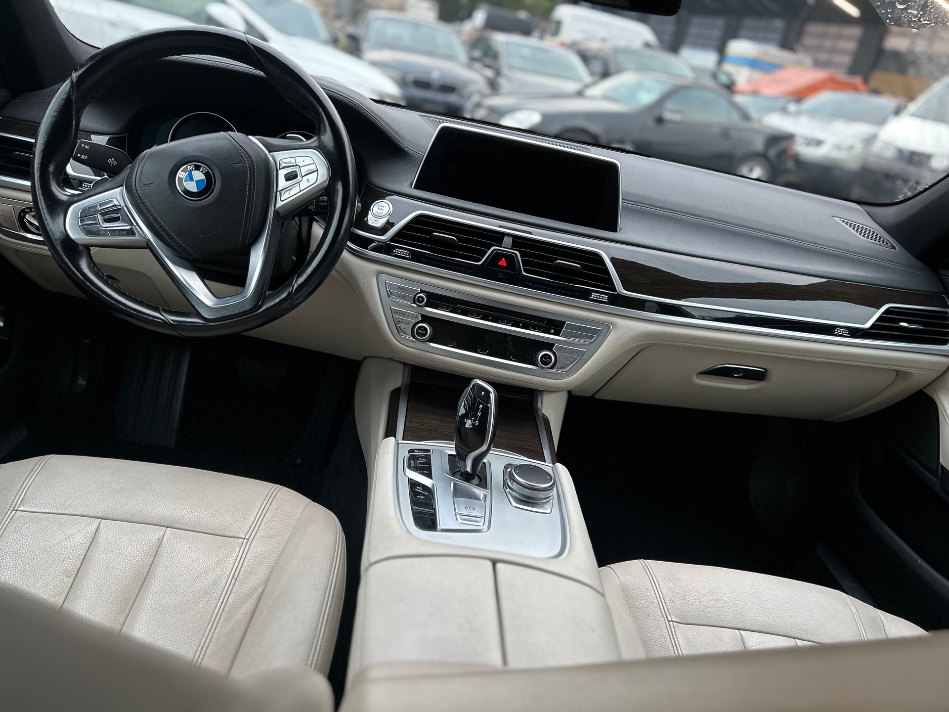 BMW 730d xDrive Steptronic-image-12
