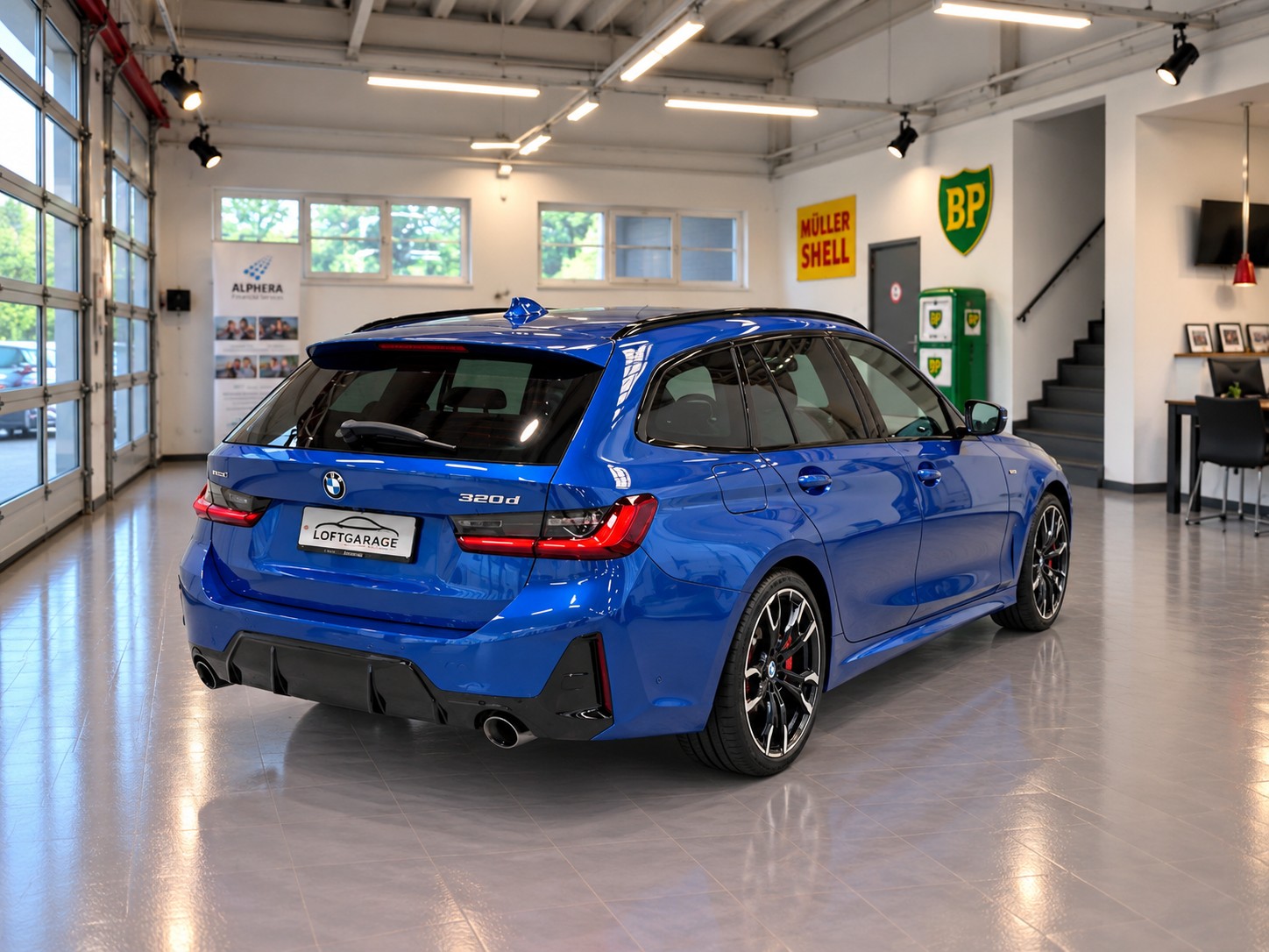 BMW 320d xDrive 48V Touring Steptronic M Sport Pro + AHK 1800kg-image-1