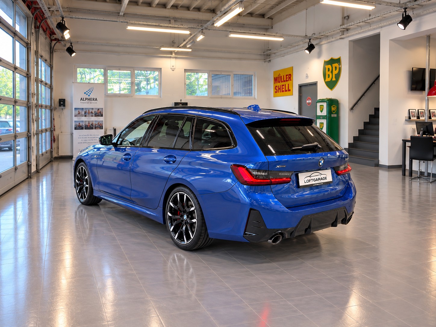 BMW 320d xDrive 48V Touring Steptronic M Sport Pro + AHK 1800kg-image-2