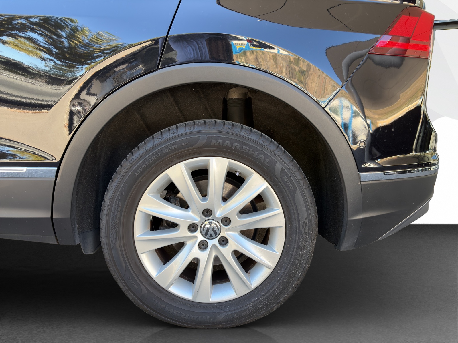VW Tiguan 1.4 TSI Trendline DSG-image-22