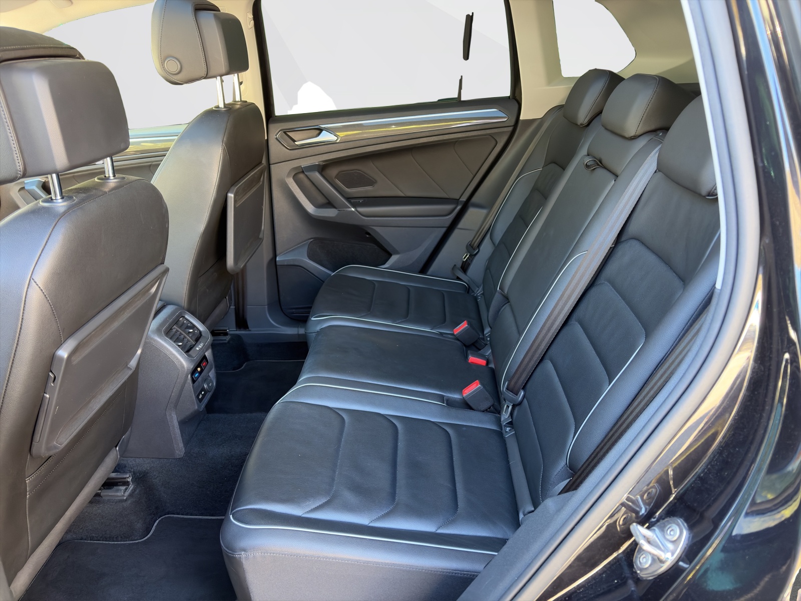 VW Tiguan 1.4 TSI Trendline DSG-image-18