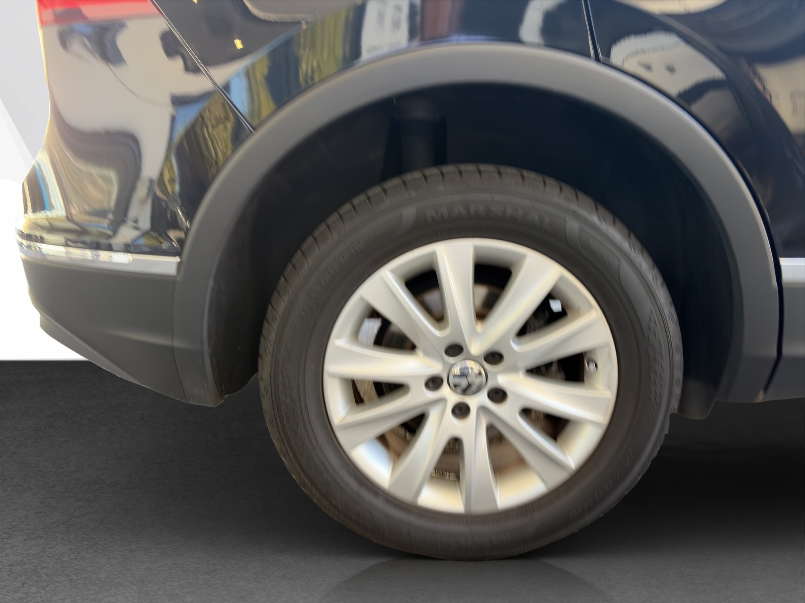 VW Tiguan 1.4 TSI Trendline DSG-image-23