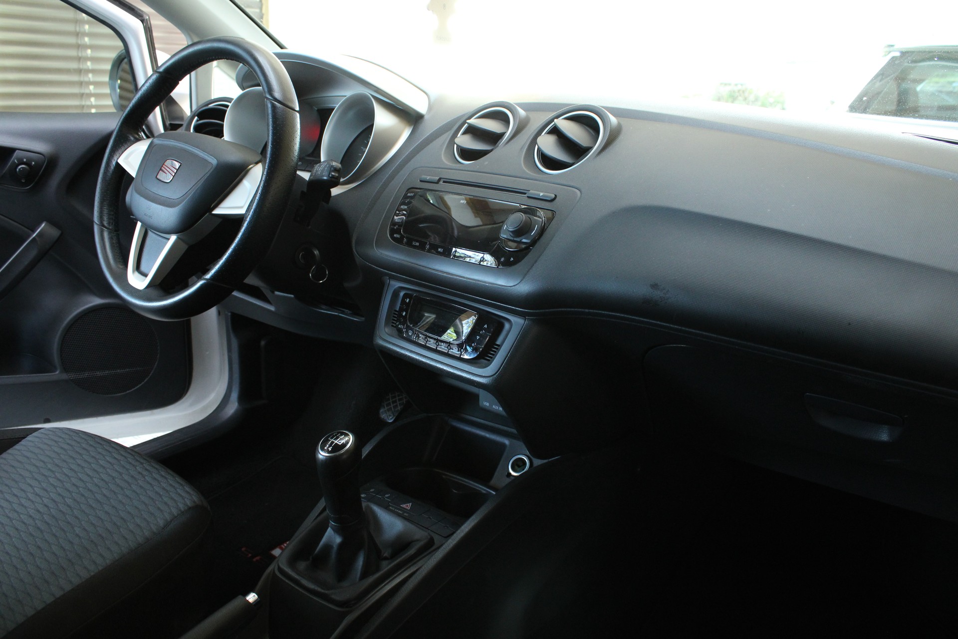 SEAT Ibiza SC 1.2 TSI Style-image-6