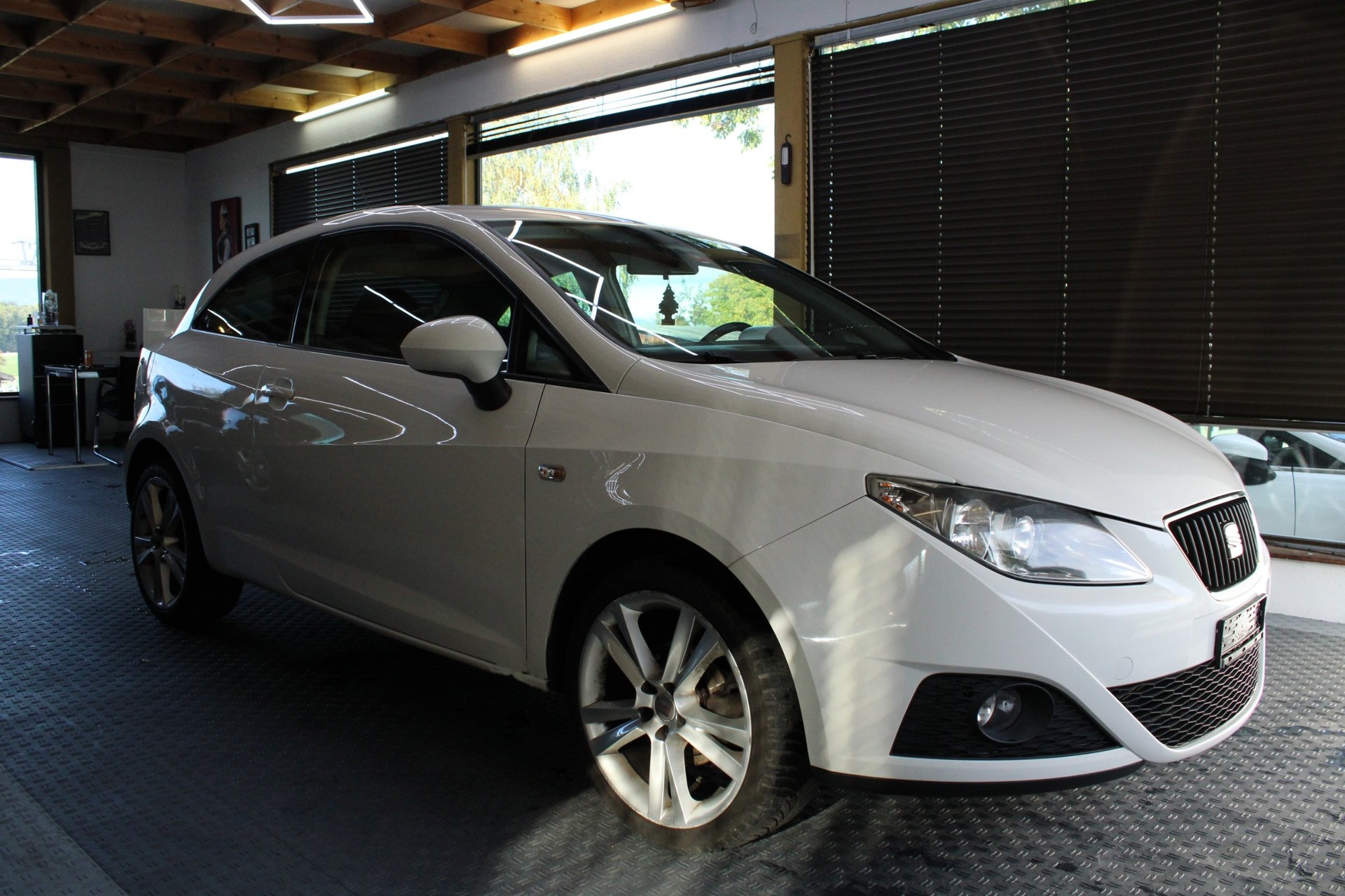 SEAT Ibiza SC 1.2 TSI Style-image-2
