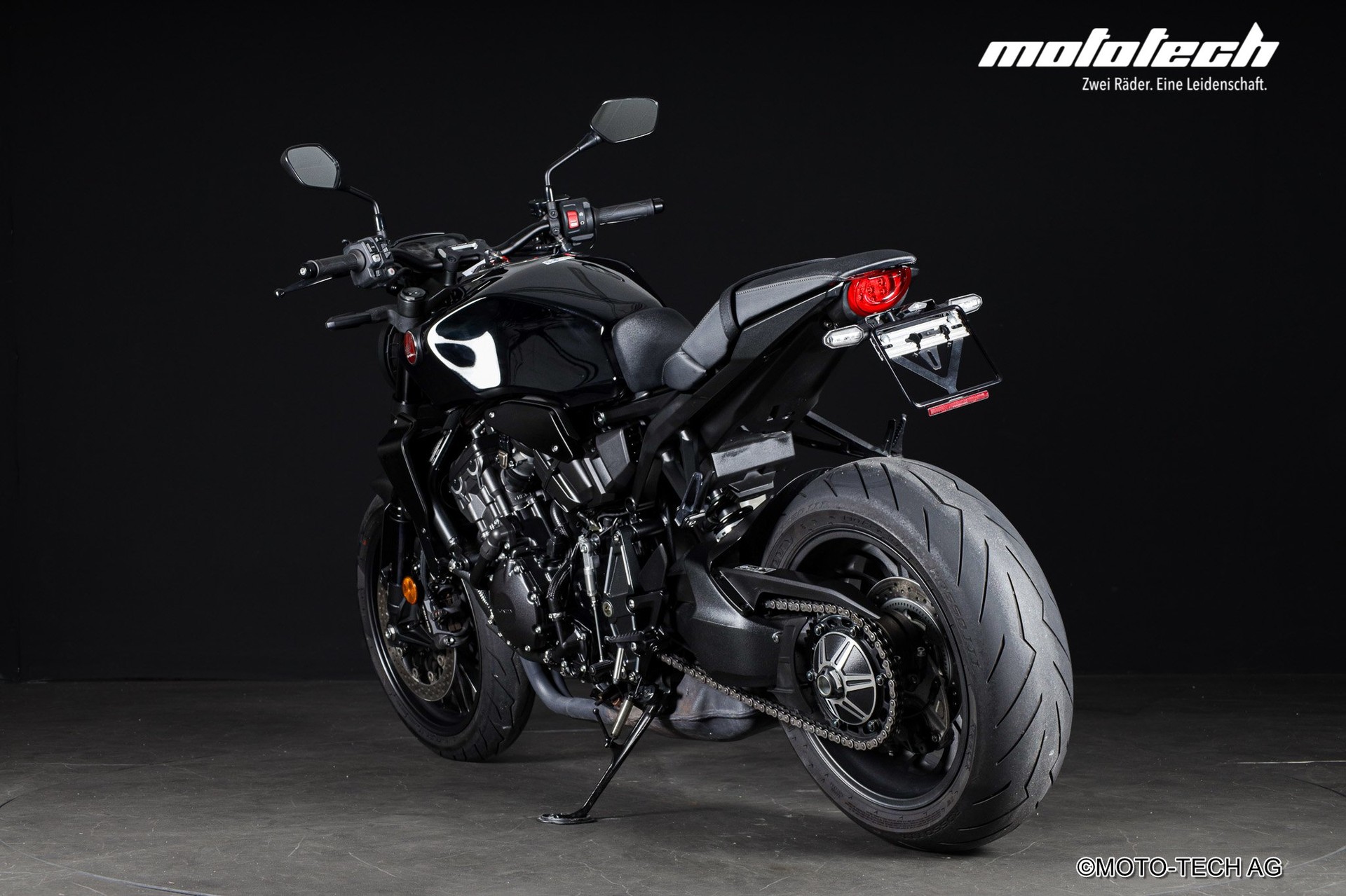 HONDA CB 1000 R ABS Black Edition SC PROJECT-showroom-element-3