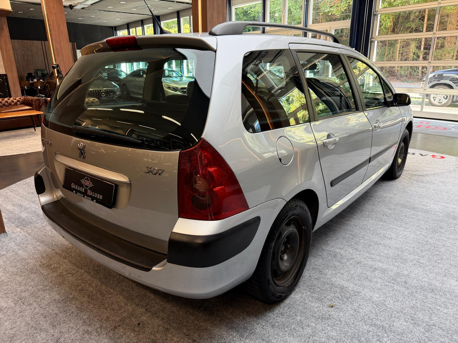 PEUGEOT 307 SW 2.0 16V-image-6