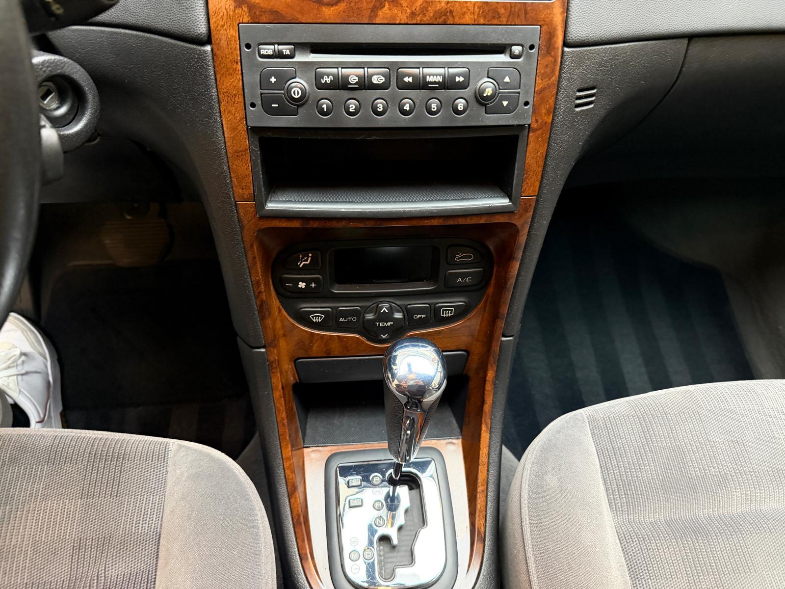 PEUGEOT 307 SW 2.0 16V-image-17