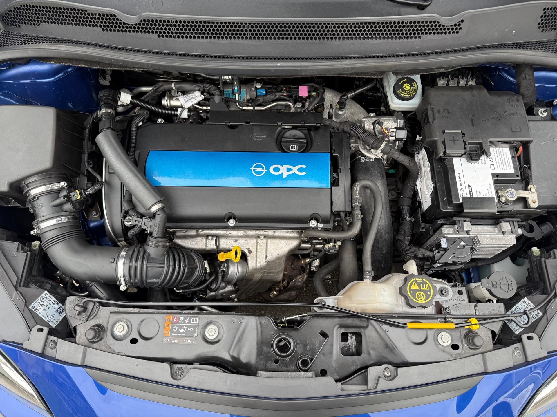 OPEL Corsa 1.6 Turbo OPC-image-11