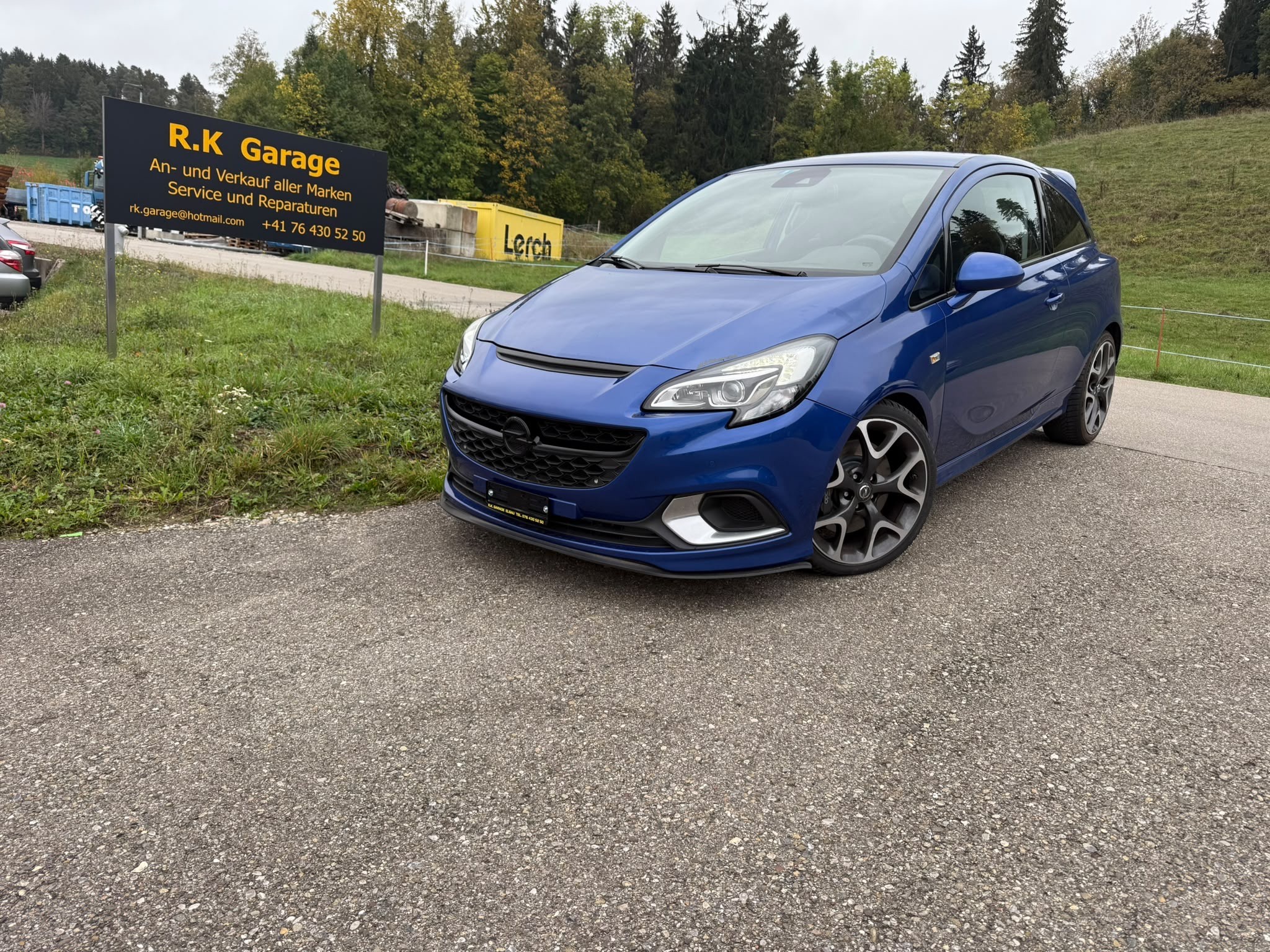 Car photo