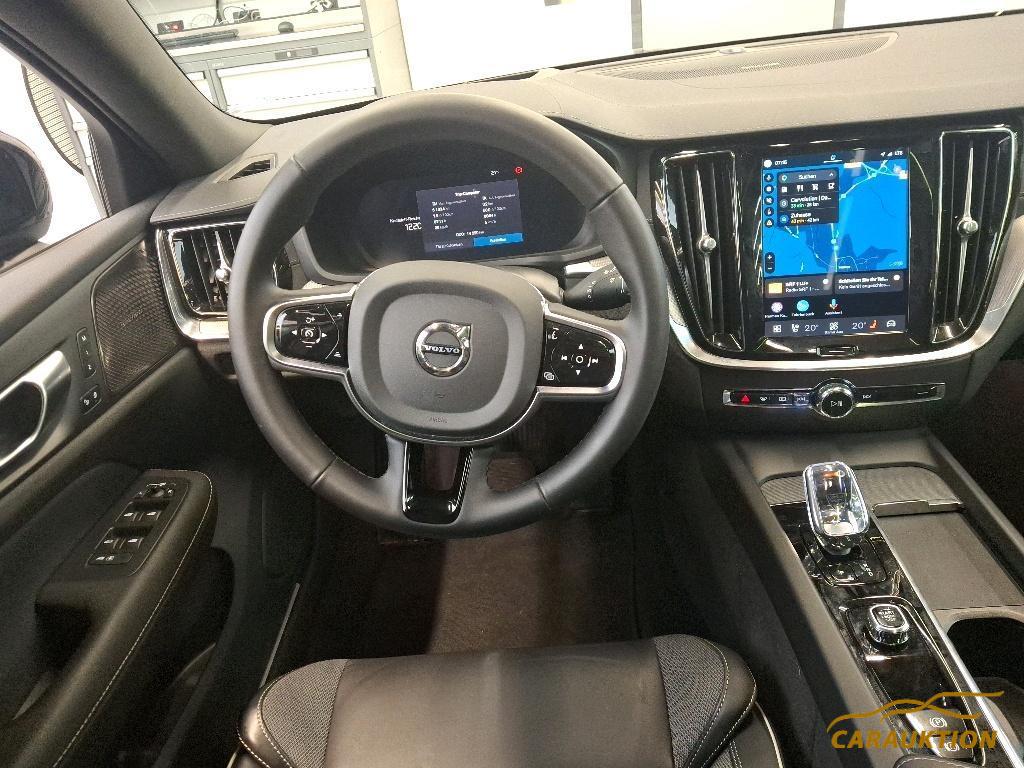VOLVO V60 B4 Benzin Mild Hybrid Ultra Dark DCT-image-2