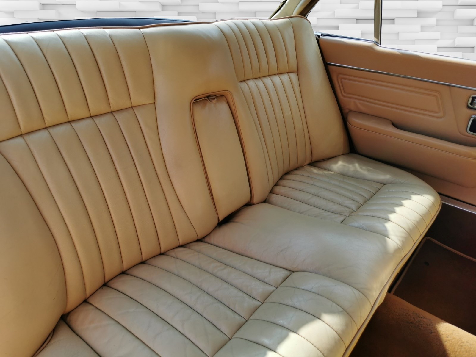 JAGUAR XJ12 5.3 Sovereign-image-13