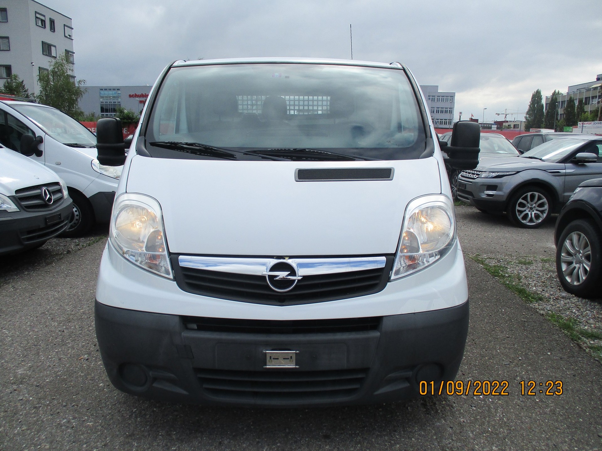 OPEL Vivaro 2.5 CDTI 2.9t L1H1-image-0