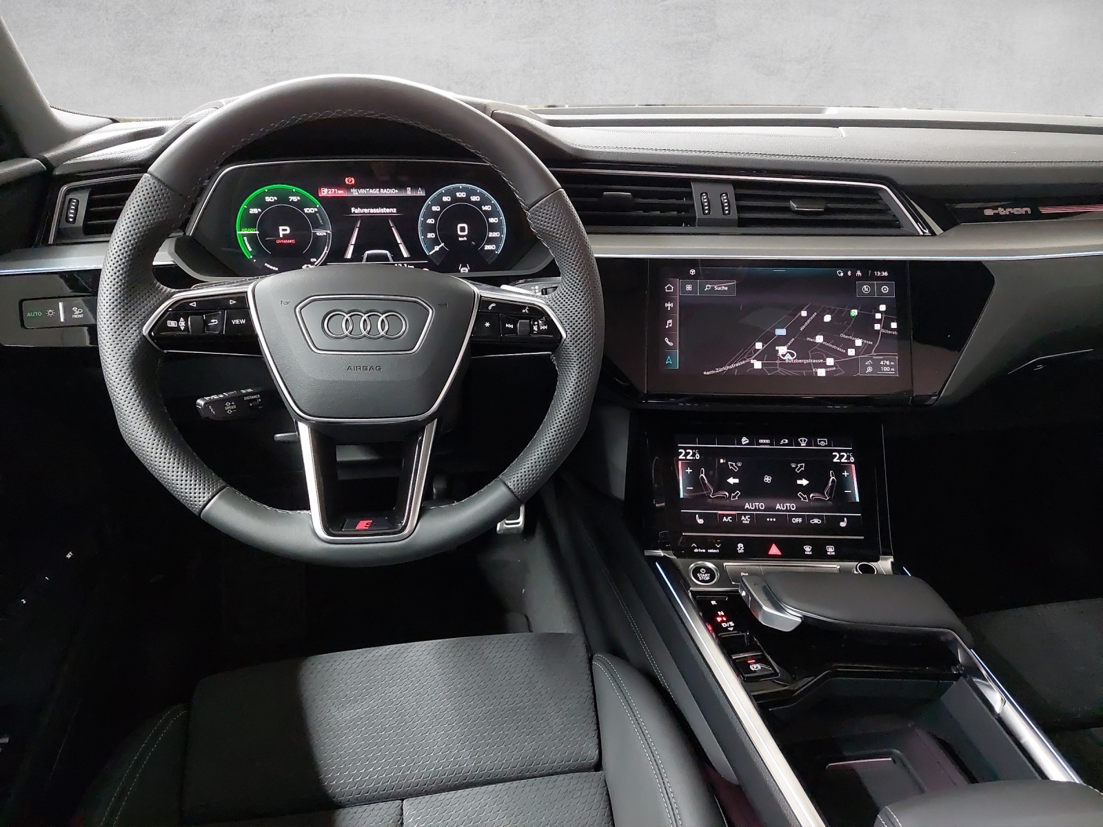 AUDI Q8 50 e-tron S line quattro-image-6