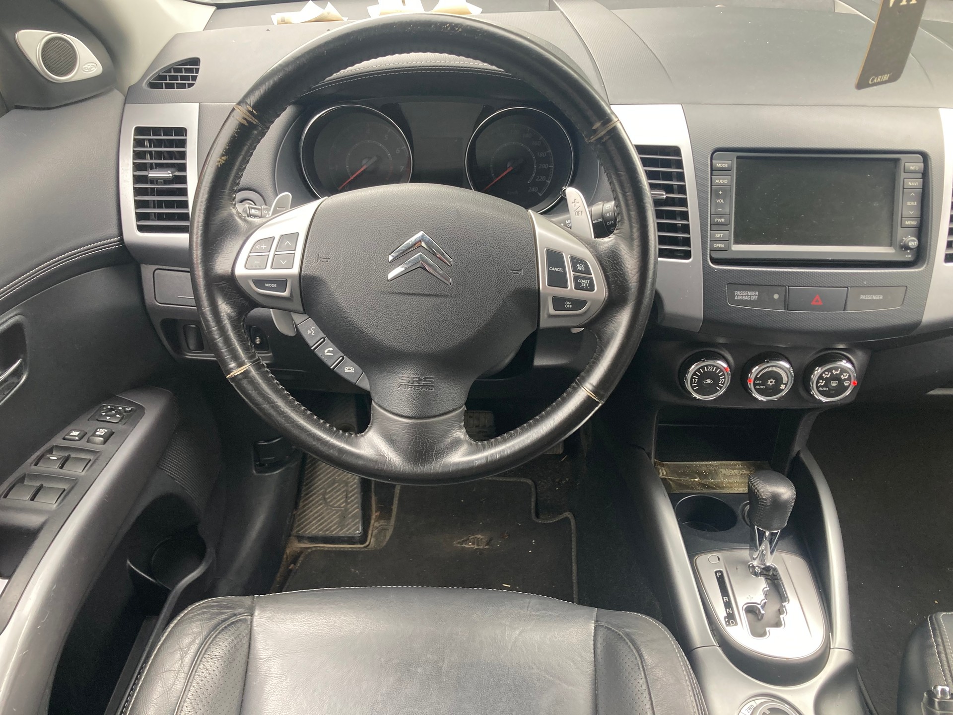 CITROEN C-Crosser 2.4 VTR CVT-image-6
