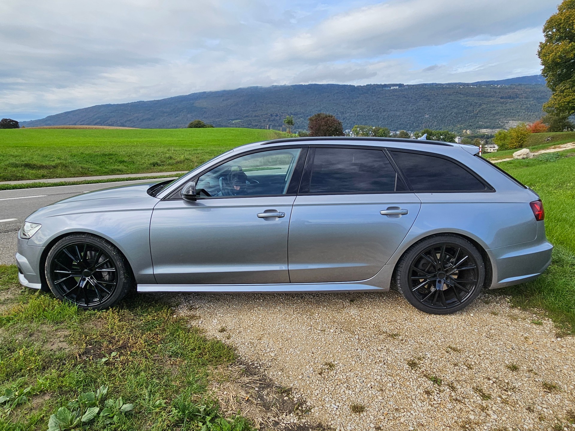 AUDI A6 Avant 3.0 TDI V6 quattro S-tronic-image-1