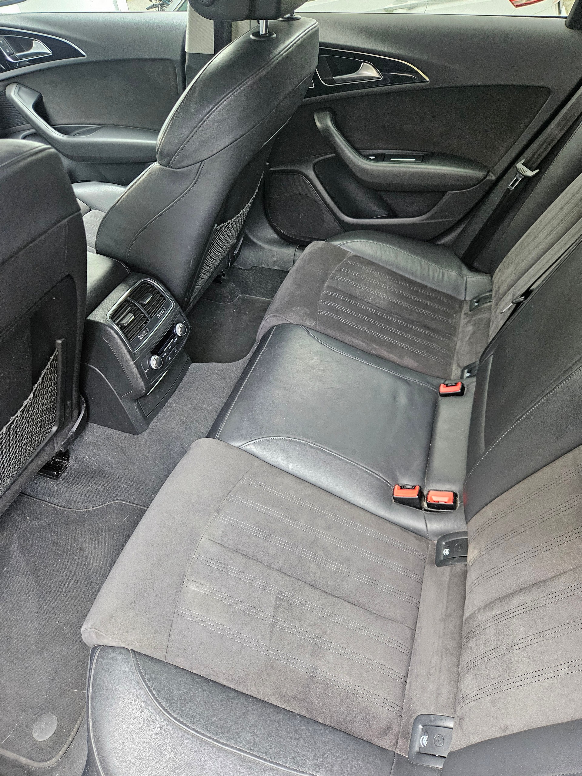 AUDI A6 Avant 3.0 TDI V6 quattro S-tronic-image-10