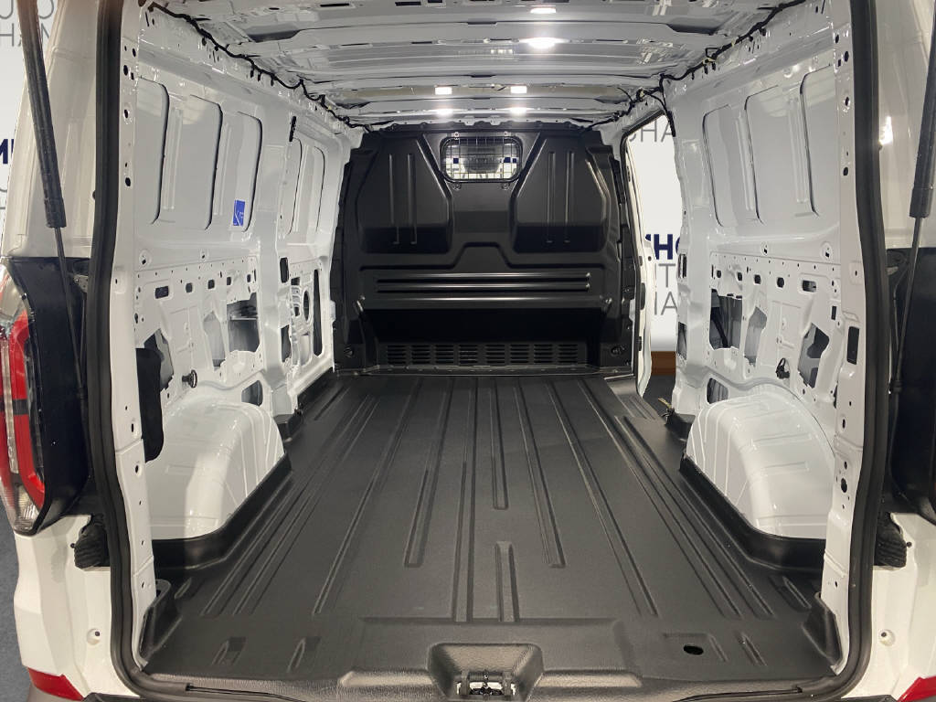 FORD E-Transit Custom Van 320 L2 Trend 218 PS Trend-image-14