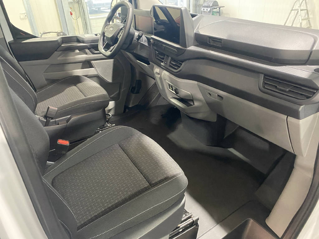 FORD E-Transit Custom Van 320 L2 Trend 218 PS Trend-image-12