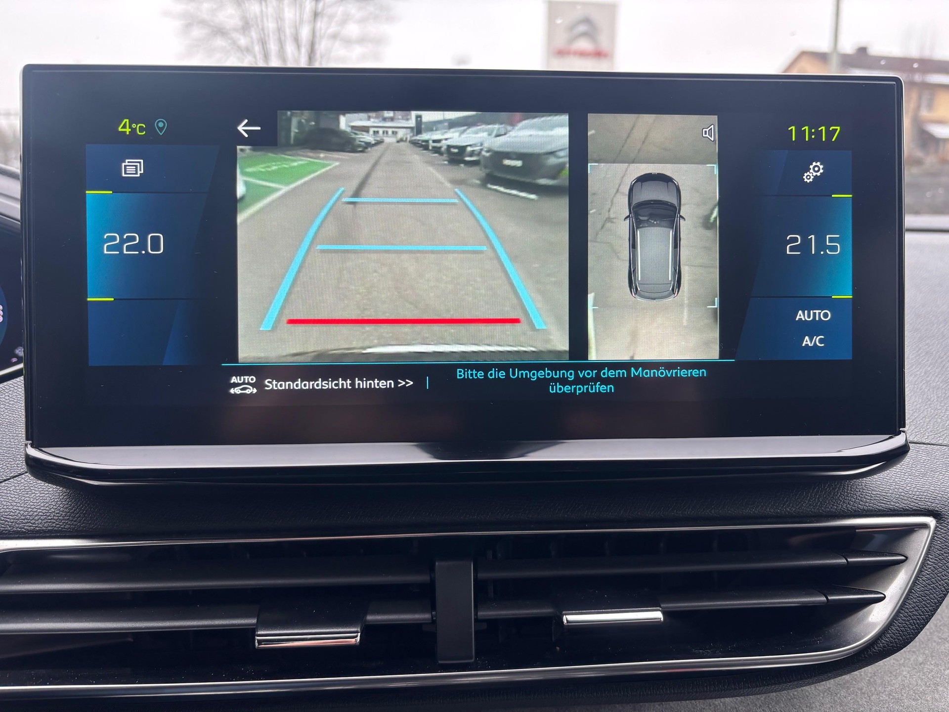 PEUGEOT 3008 1.6 Plug-in Hybrid GT-image-14