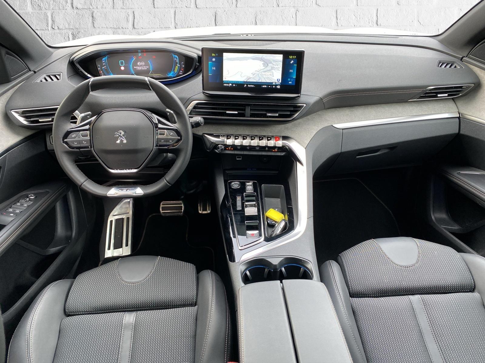 PEUGEOT 3008 1.6 Plug-in Hybrid GT-image-11