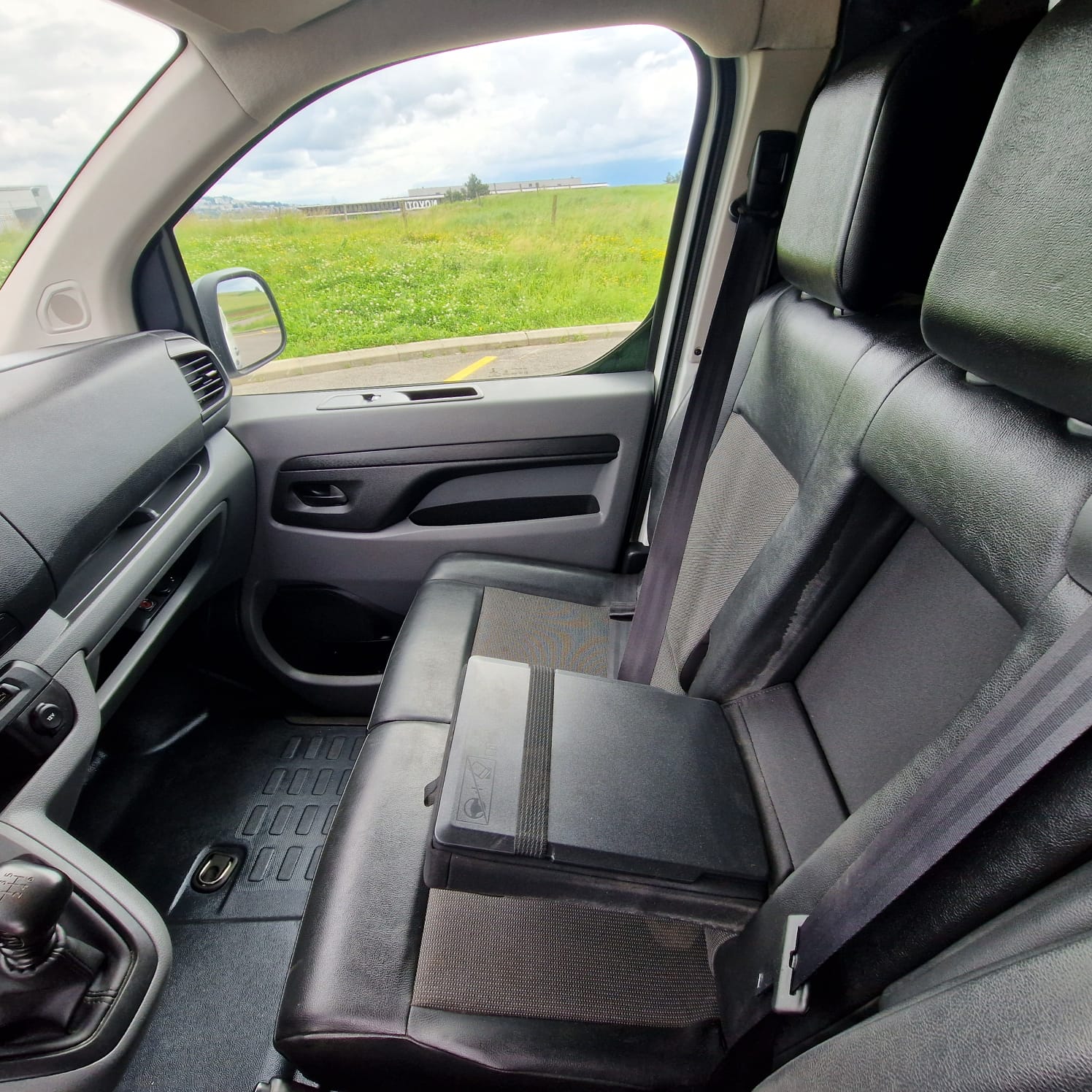 CITROEN Jumpy 2.0 BlueHDi 150 S&S XL Attraction-image-26