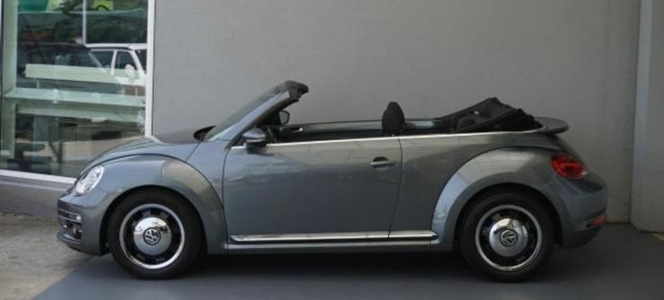 VW Beetle Cabriolet 1.2 TSI BMT Design-image-3