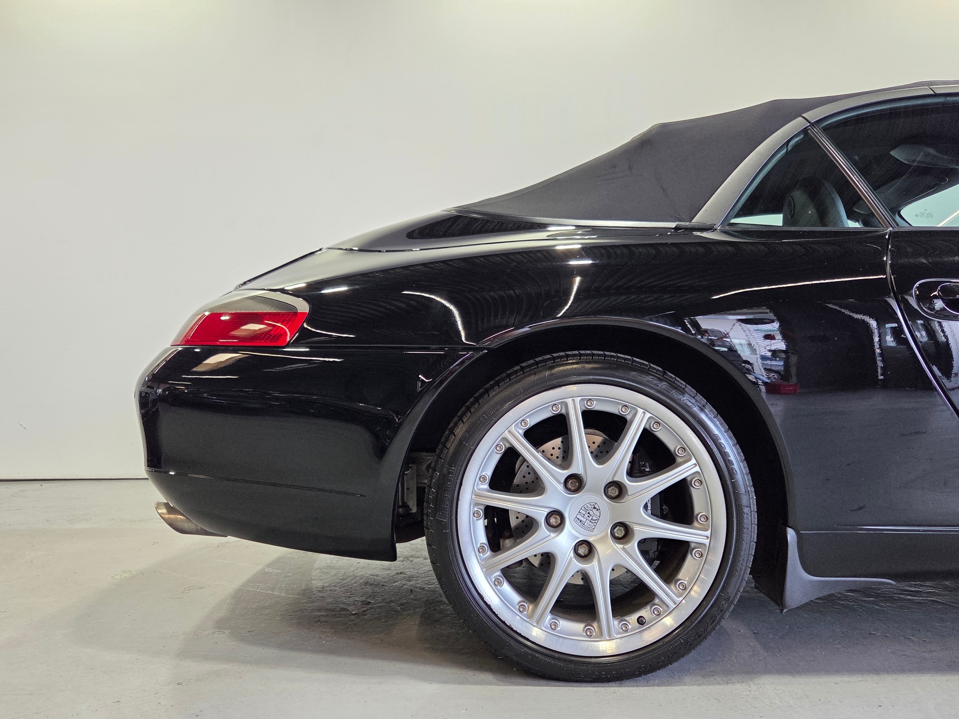 PORSCHE Carrera Cabrio-image-6