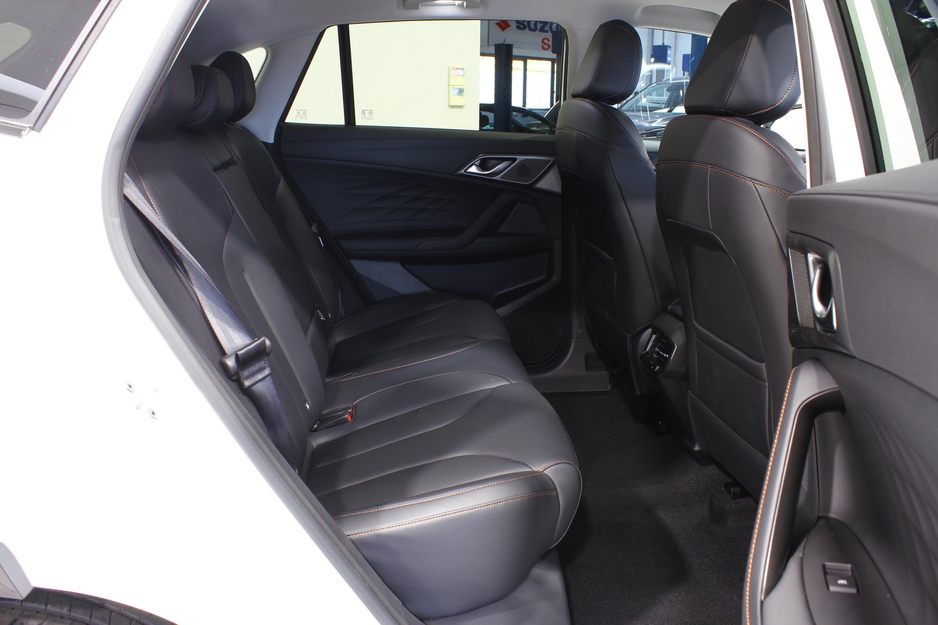 MG HS 1.5 Hybrid Luxury-image-10
