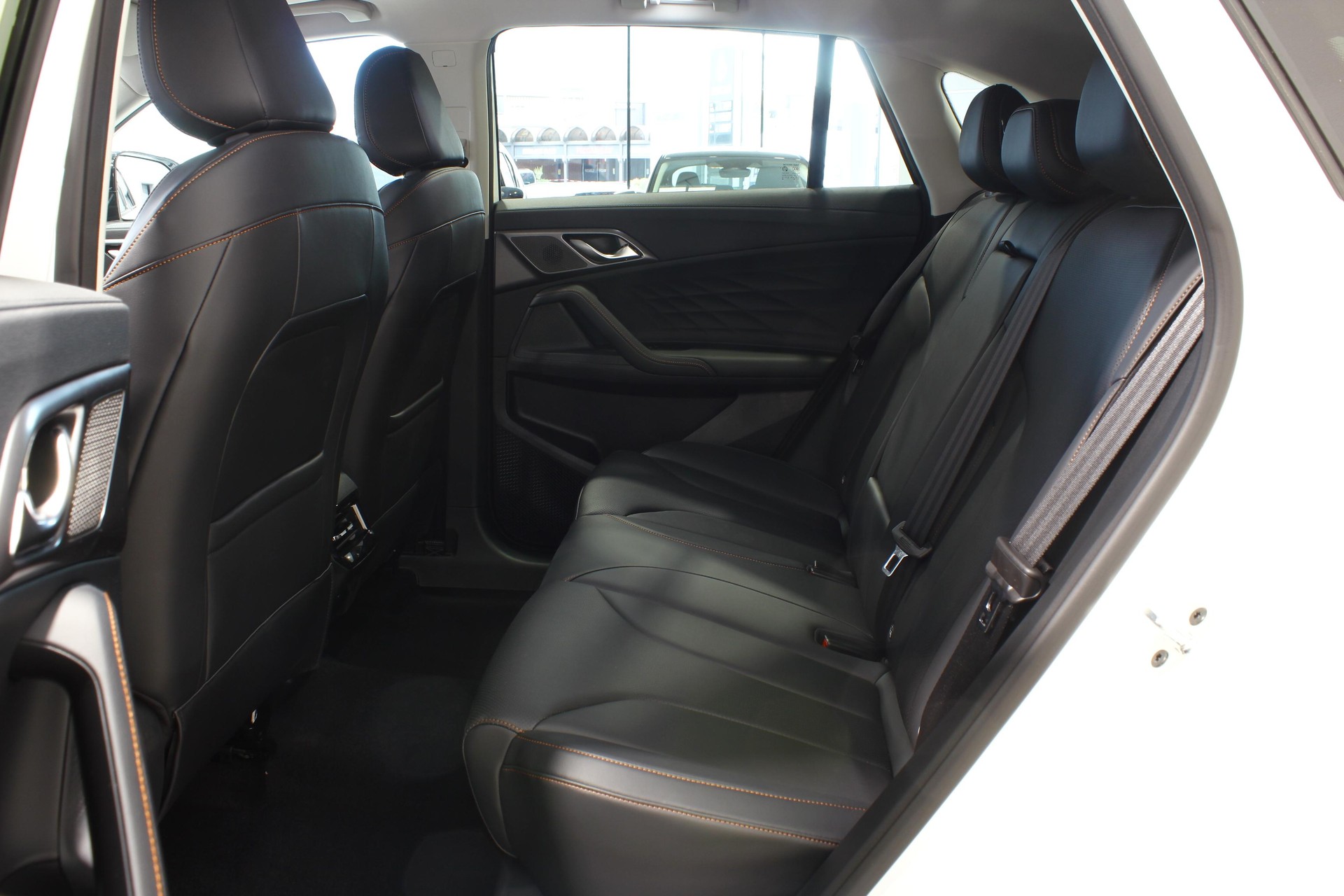 MG HS 1.5 Hybrid Luxury-image-7