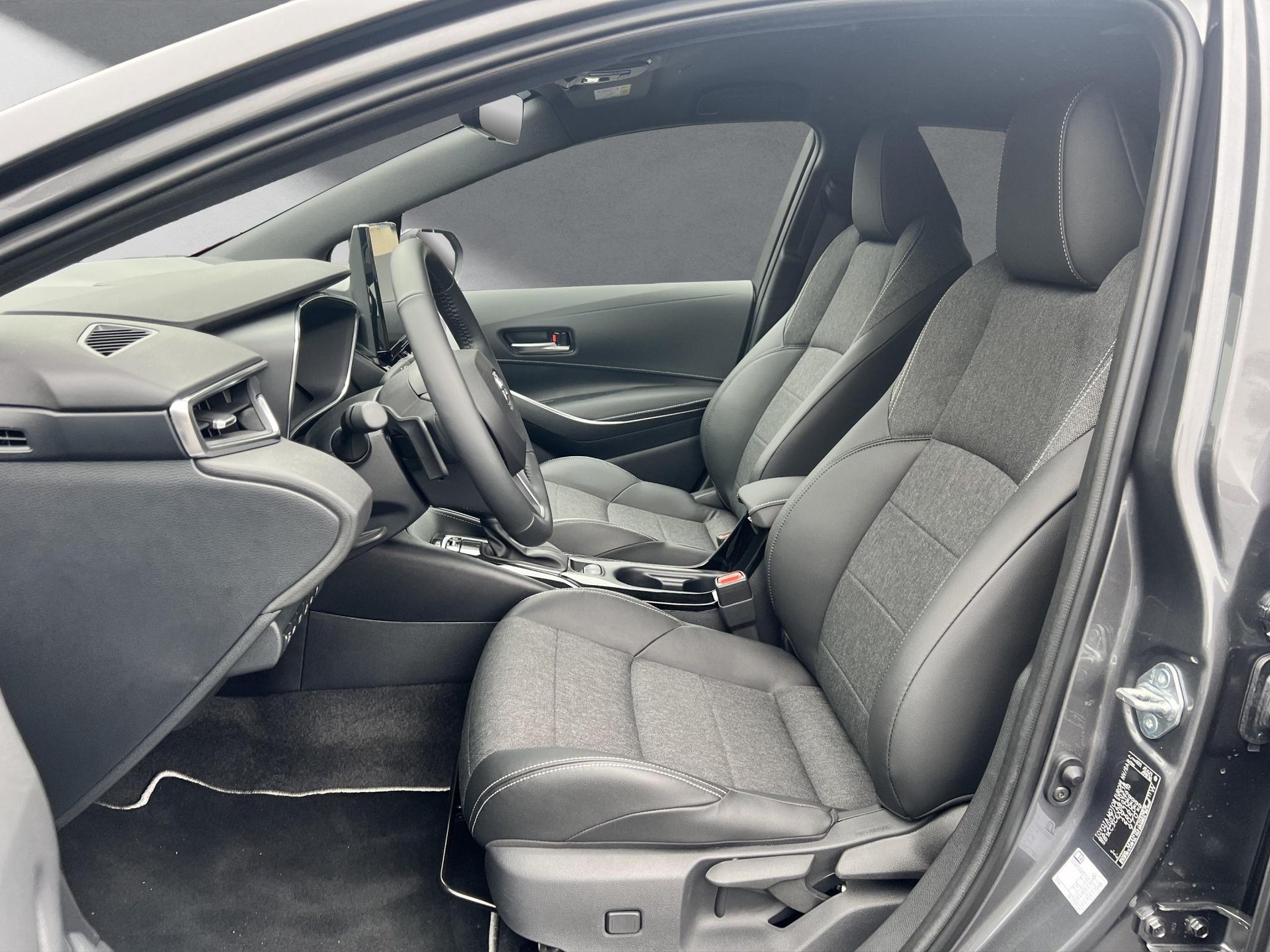 TOYOTA Corolla 2.0 HSD Trend-image-8