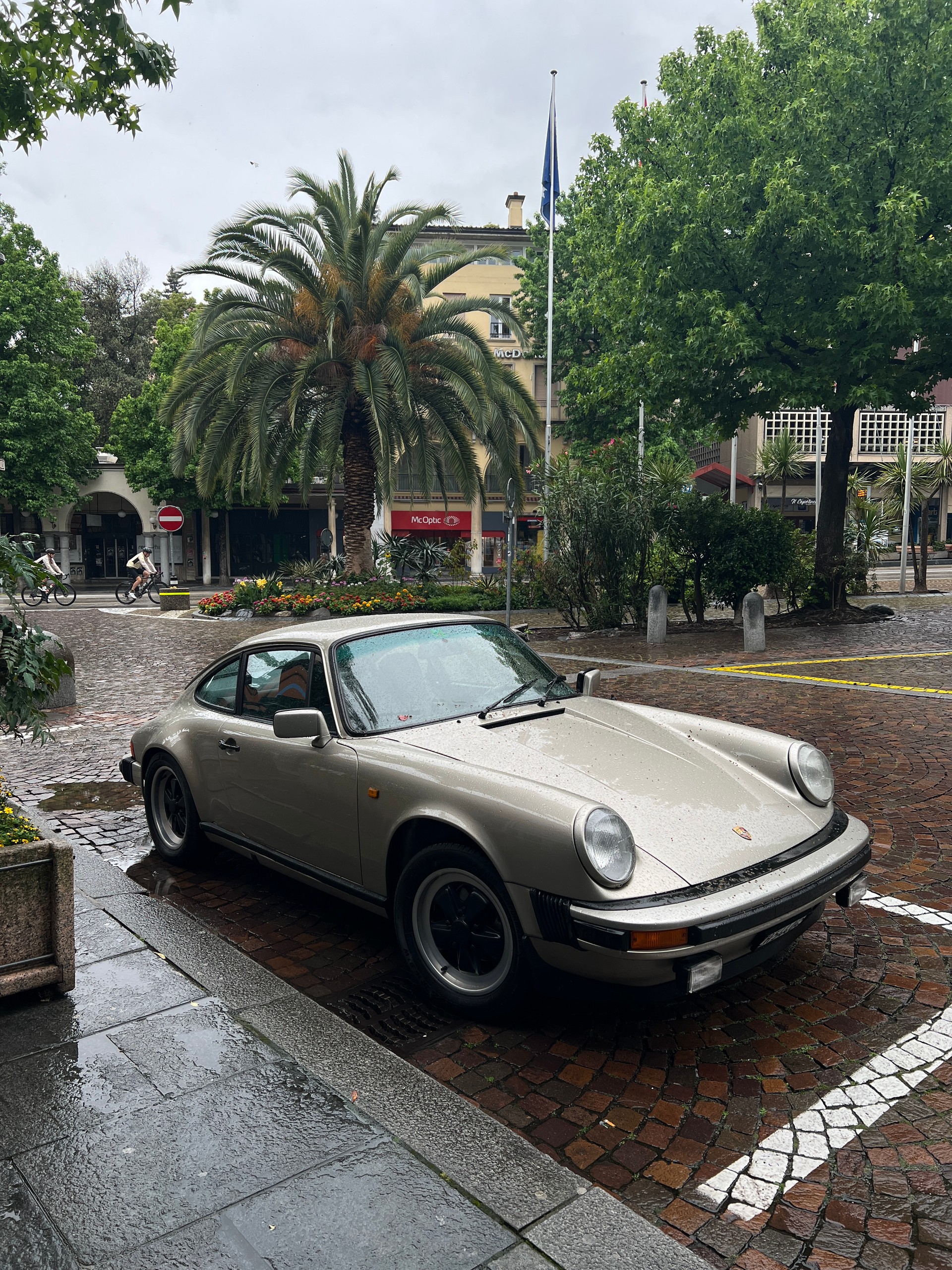 PORSCHE 911 SC-image-0
