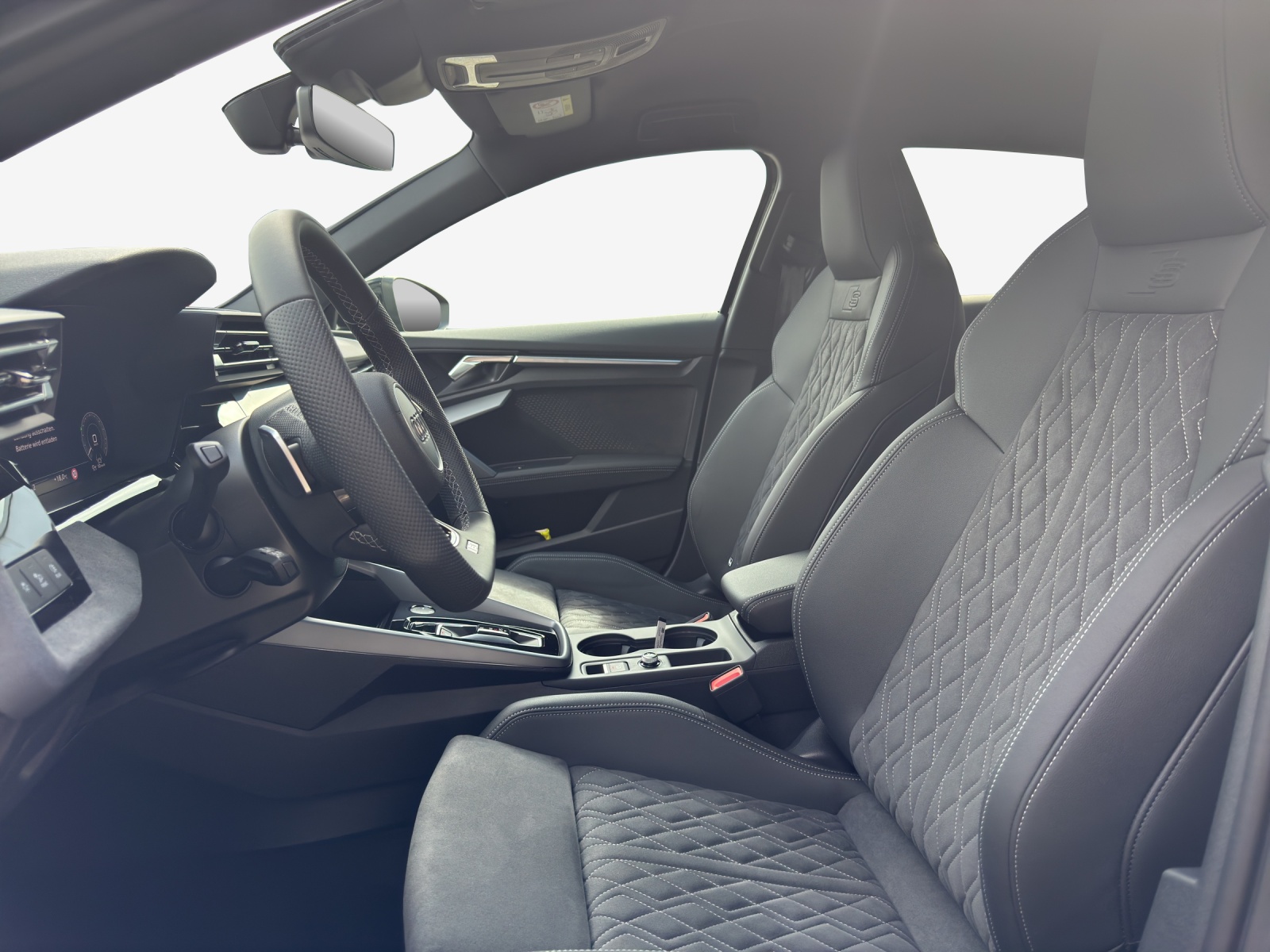 AUDI A3 Sportback TFSI e 200 kW S line Attraction S tronic-image-7