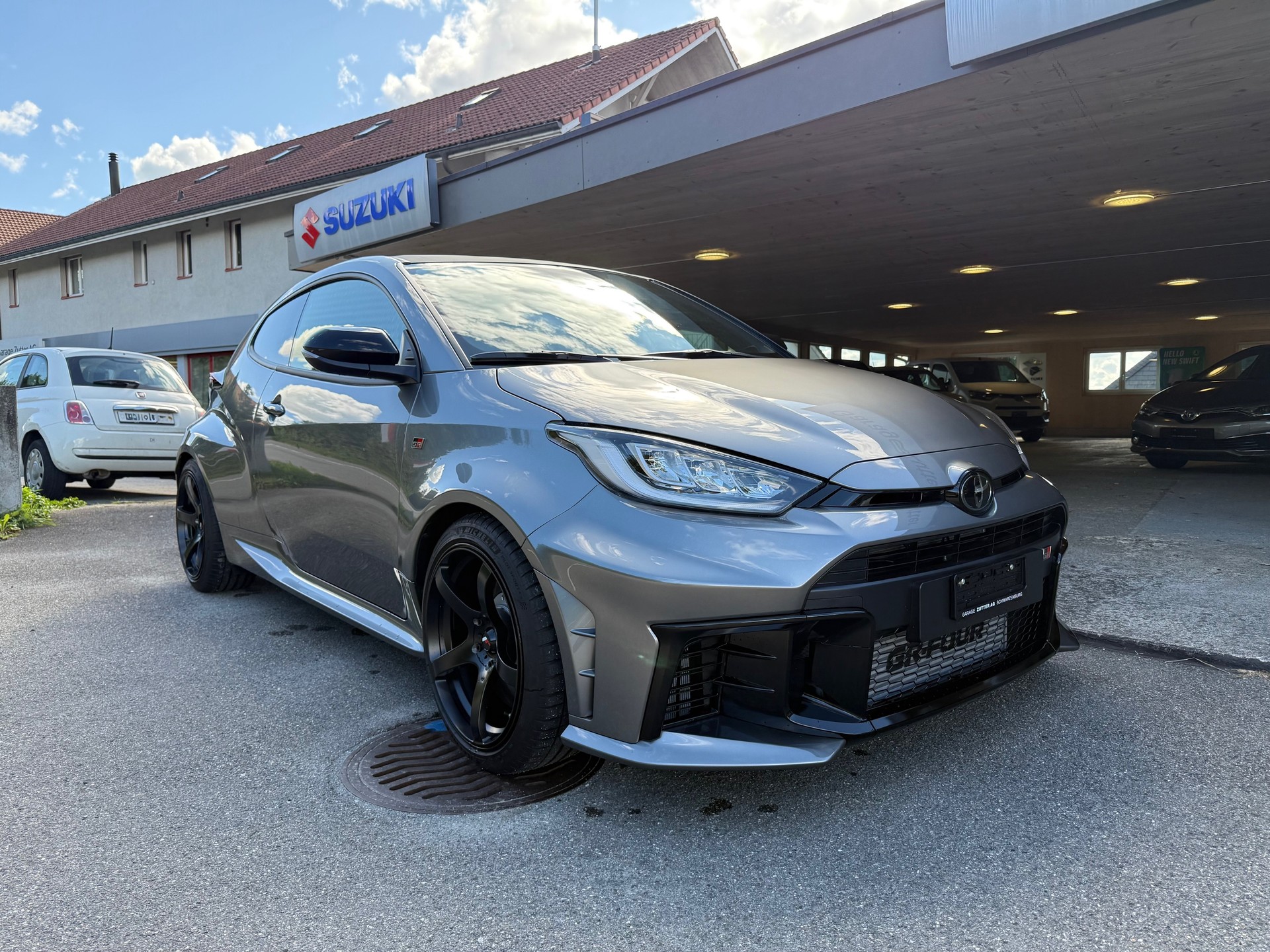 TOYOTA Yaris 1.6 GR Sport A-image-1