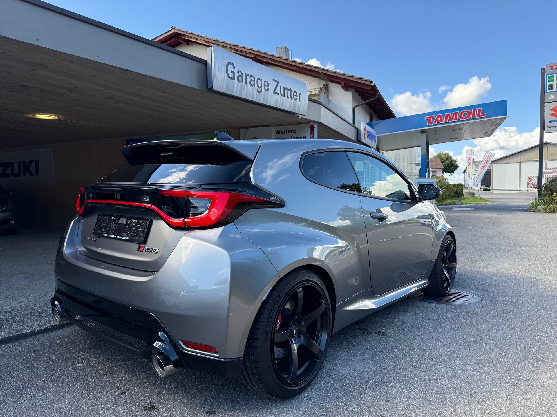 TOYOTA Yaris 1.6 GR Sport A-image-2