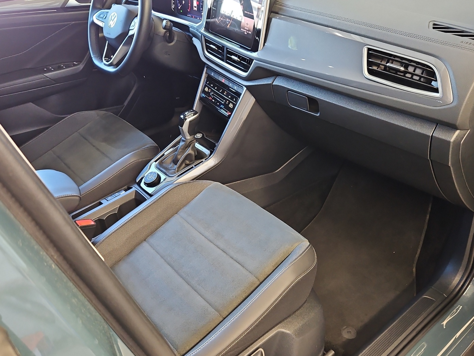 VW T-Roc 2.0 TSI Style DSG 4Motion-image-22