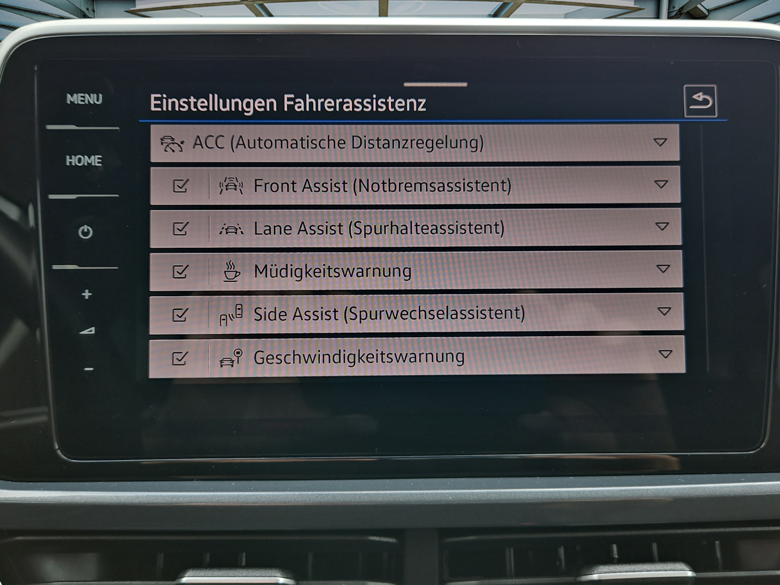 VW T-Roc 2.0 TSI Style DSG 4Motion-image-17