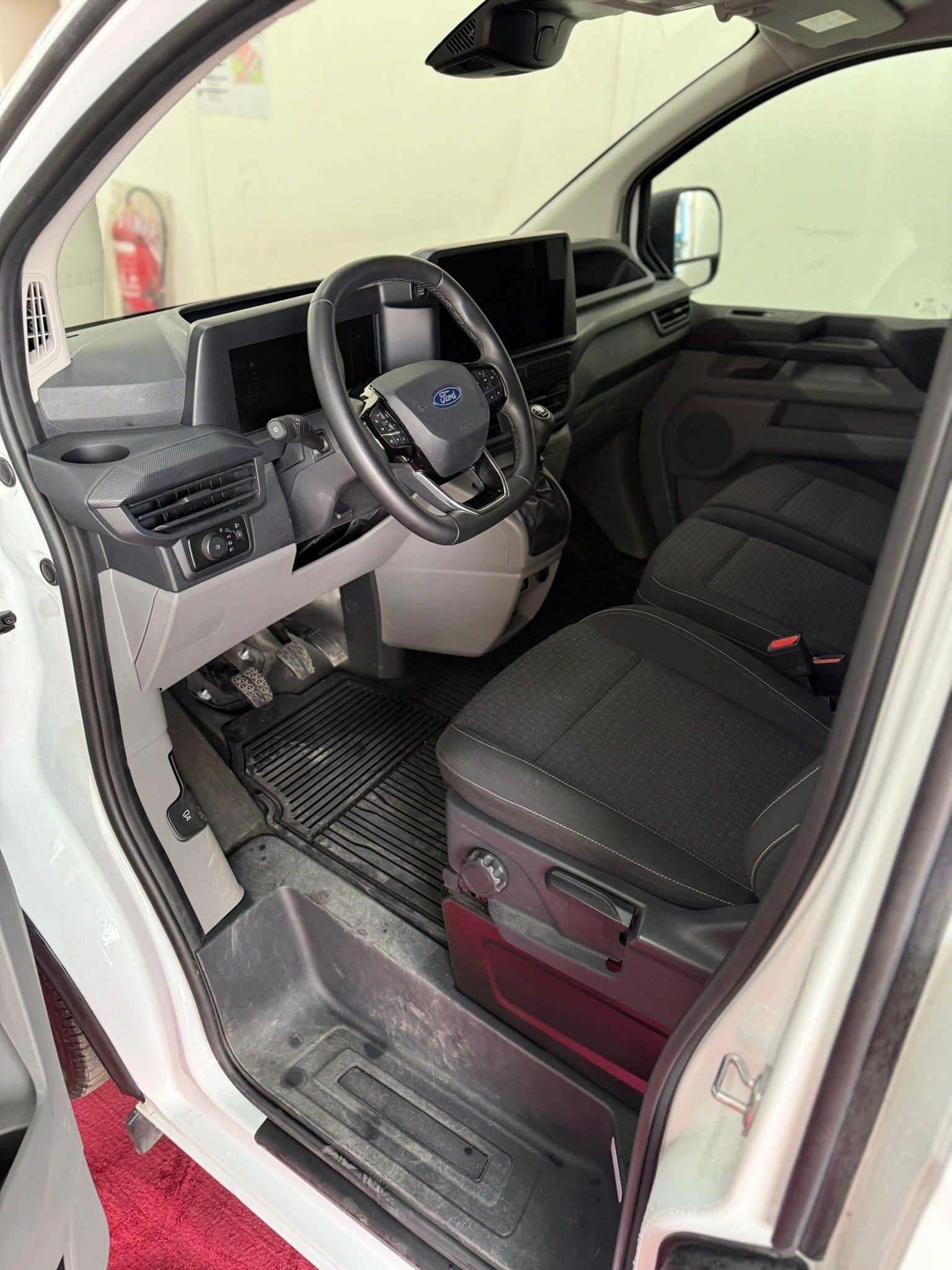 FORD Transit Custom Van 320 L2 H1 Trend-image-9