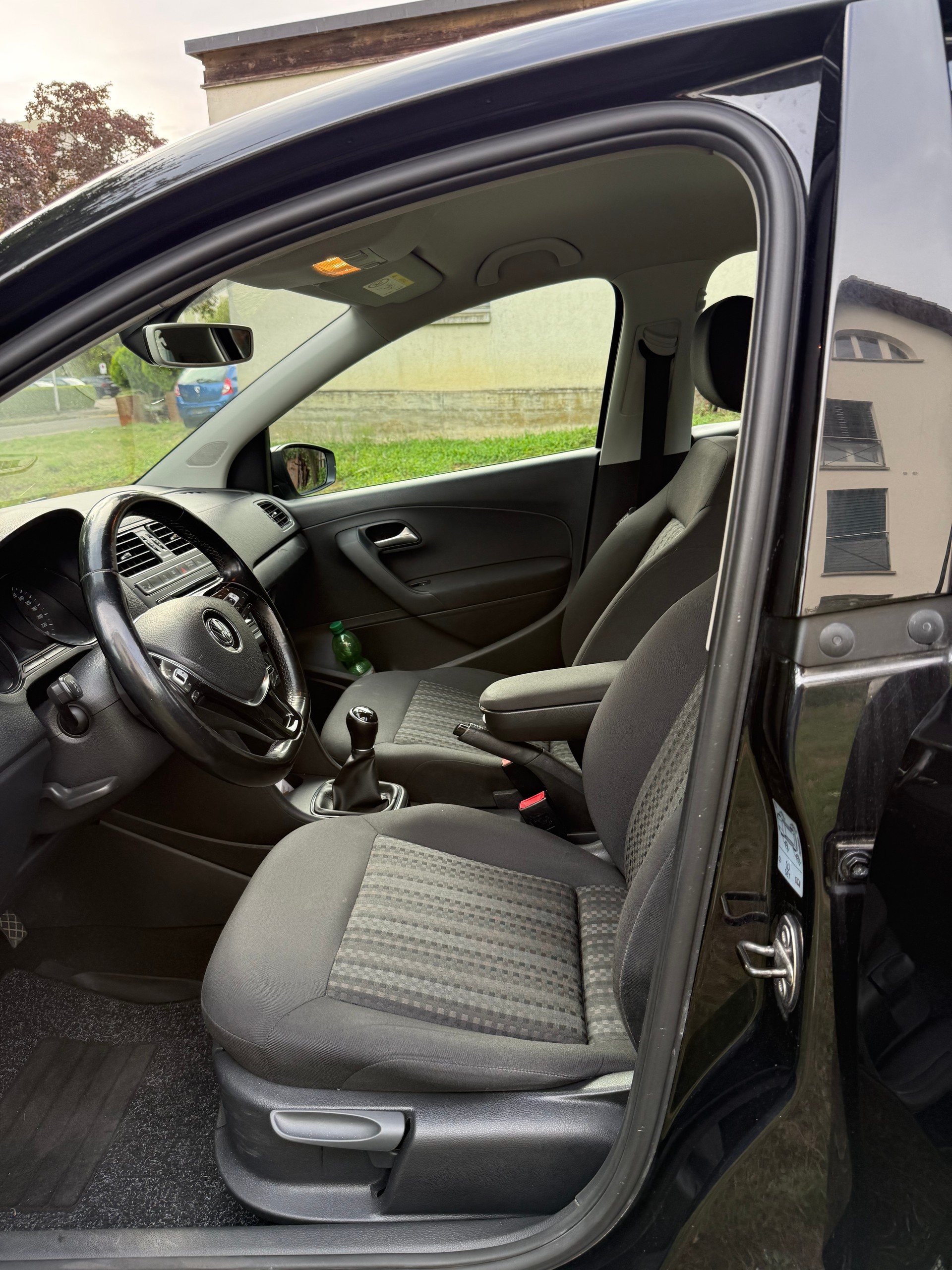 VW VW POLO 1.2 TSI (Frisch MFK 27.08.2026)-image-10