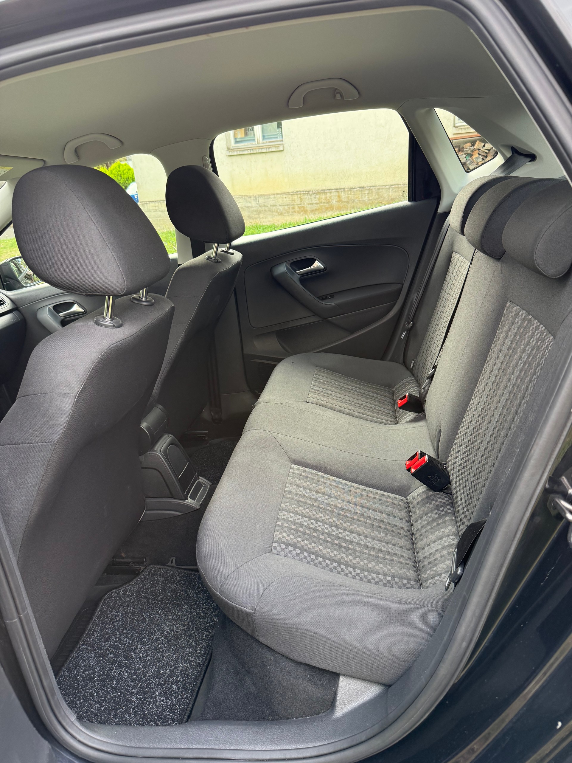 VW VW POLO 1.2 TSI (Frisch MFK 27.08.2026)-image-11