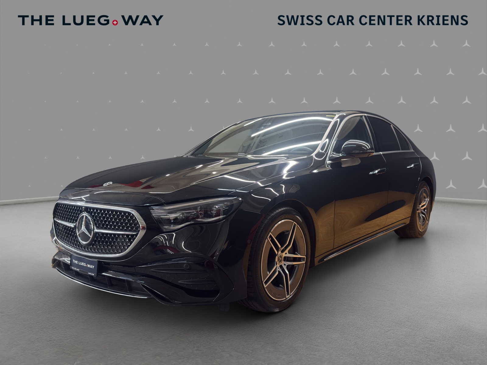 MERCEDES-BENZ E 450 d 4M - AMG / 360 Grad Kamera / Panorama-Dach / AHK / Digital Light-image-0