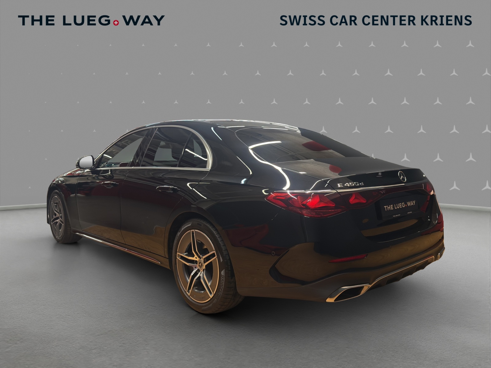 MERCEDES-BENZ E 450 d 4M - AMG / 360 Grad Kamera / Panorama-Dach / AHK / Digital Light-image-2