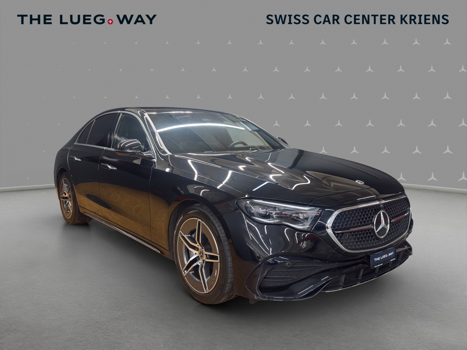 MERCEDES-BENZ E 450 d 4M - AMG / 360 Grad Kamera / Panorama-Dach / AHK / Digital Light-image-5