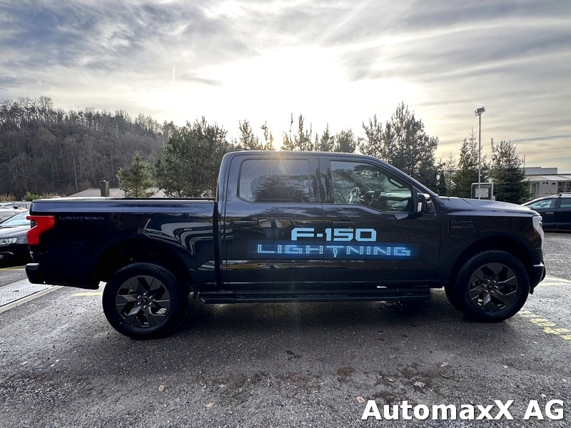 FORD F-150 Lightning DKab.Pick-up 98 kWh Lariat Launch Edition-image-6